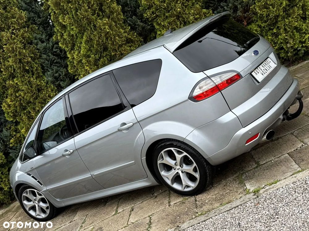 Ford S-Max - 16