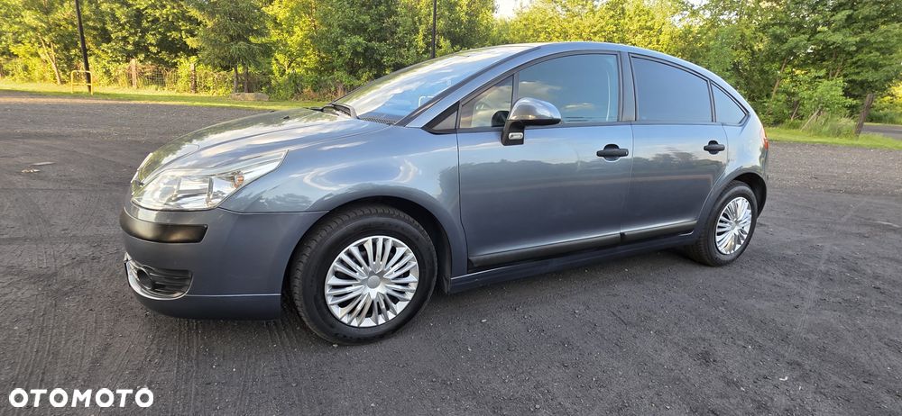 Citroën C4 1.4 16V Magic - 30