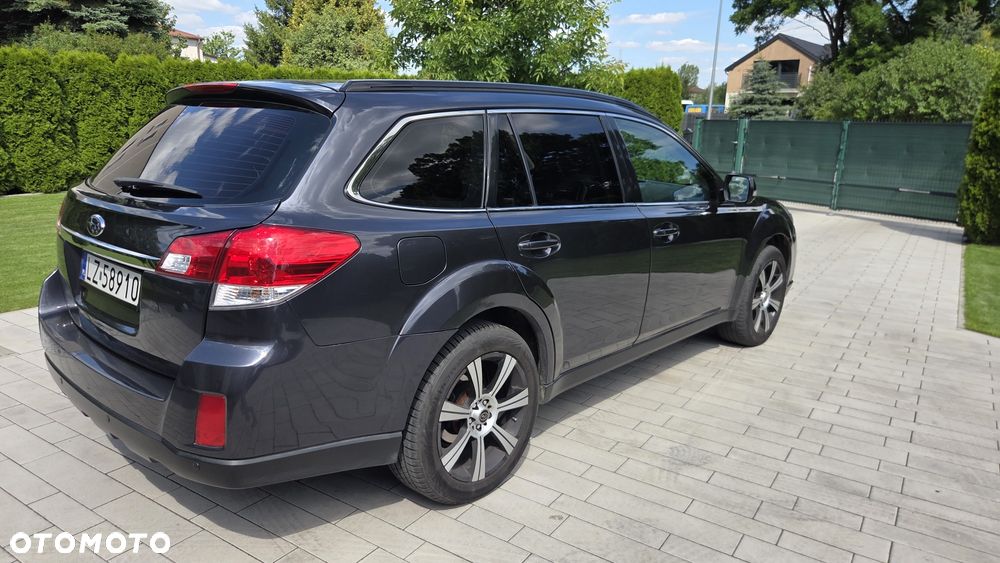 Subaru Outback - 2