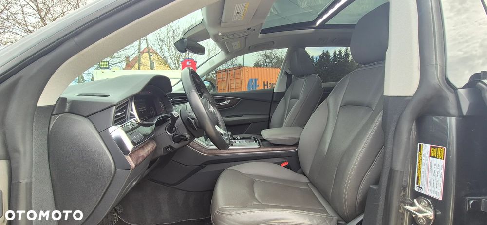 Audi Q8 SUV TFSI quattro 250 kW tiptronic S line business - 9