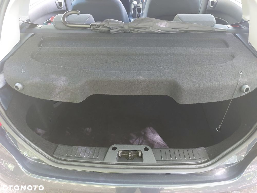 Ford Fiesta - 21