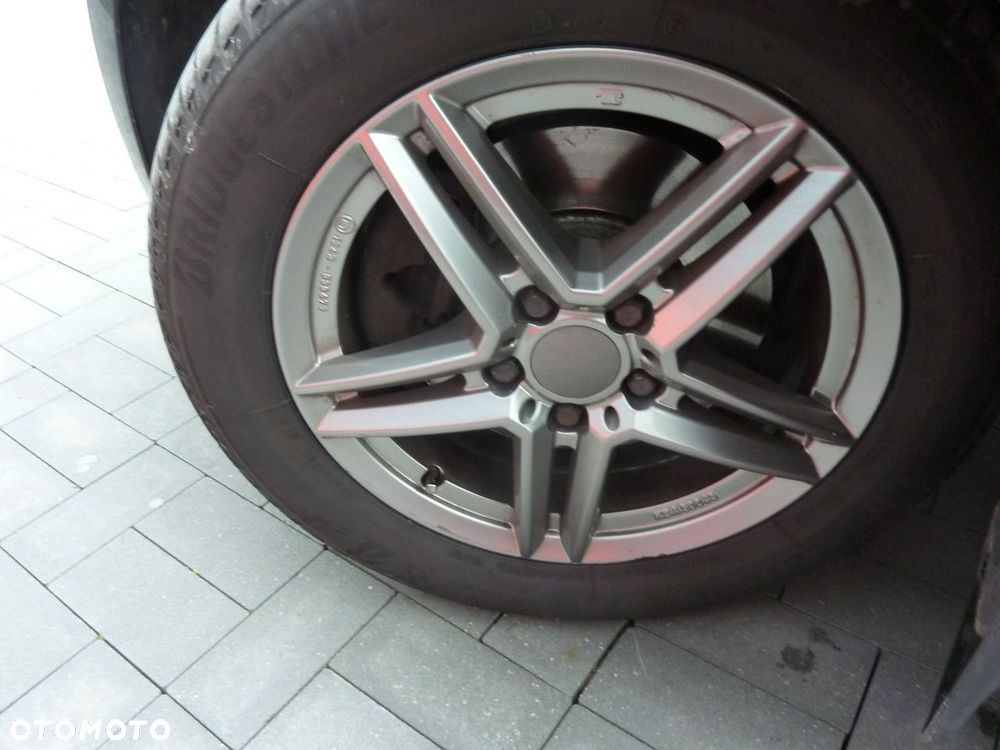 Ford Mondeo - 33