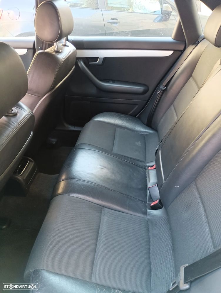 Audi A4 2.0 TDI S-line - 3