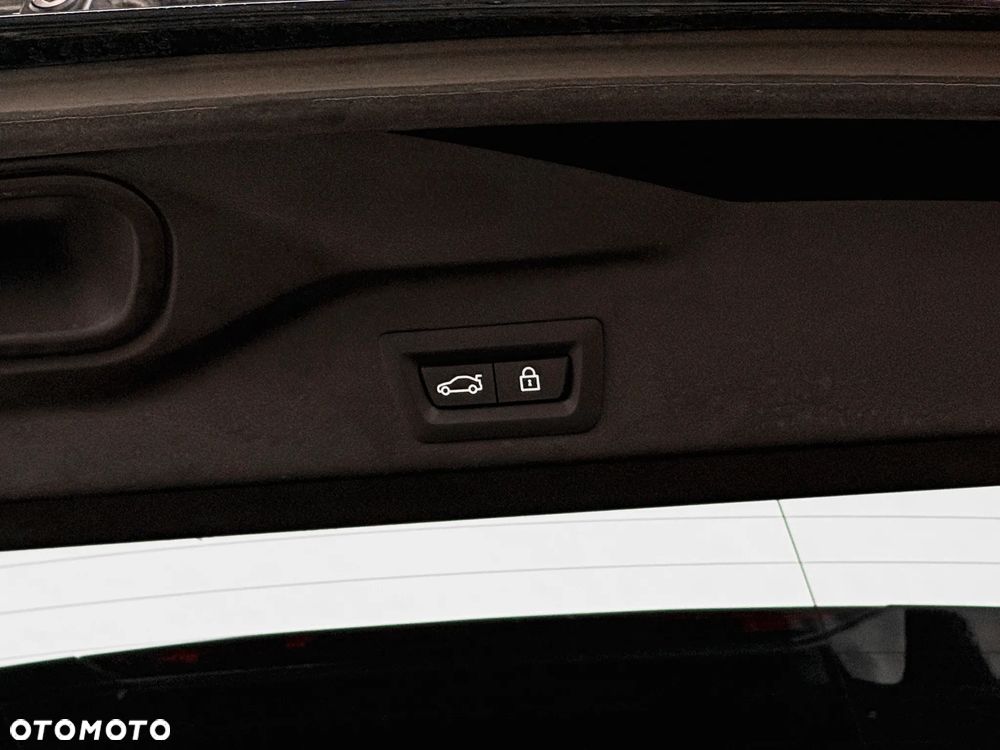 BMW X5 xDrive40d - 16
