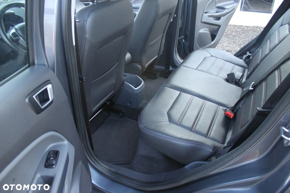 Ford EcoSport - 16