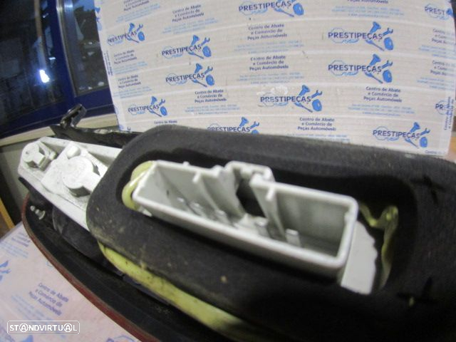 Farol Tras 8M5113405CC FORD FOCUS 2 SW FASE 2 2010 1.6TDCI 90CV 5P PRETO ESQ ORIGINAL - 3