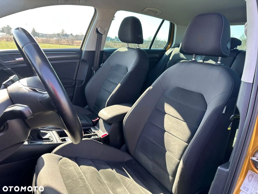 Volkswagen Golf VII 1.4 TSI BMT Comfortline - 24