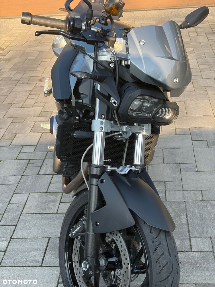 BMW F - 1
