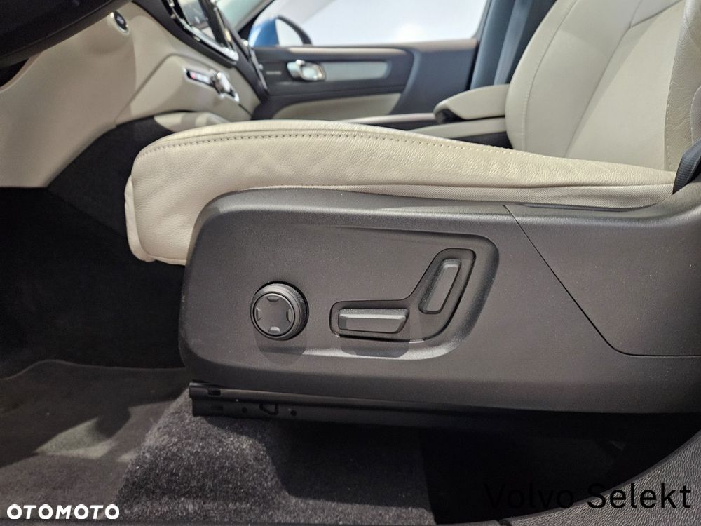 Volvo XC 40 - 20
