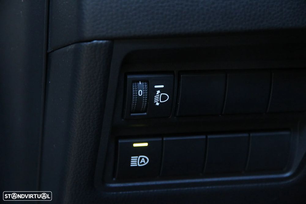 Toyota Yaris 1.5 HDF Comfort - 19