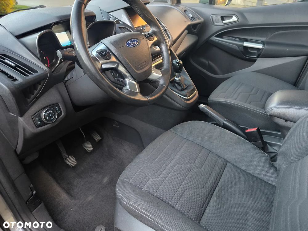 Ford Tourneo Connect Grand - 3