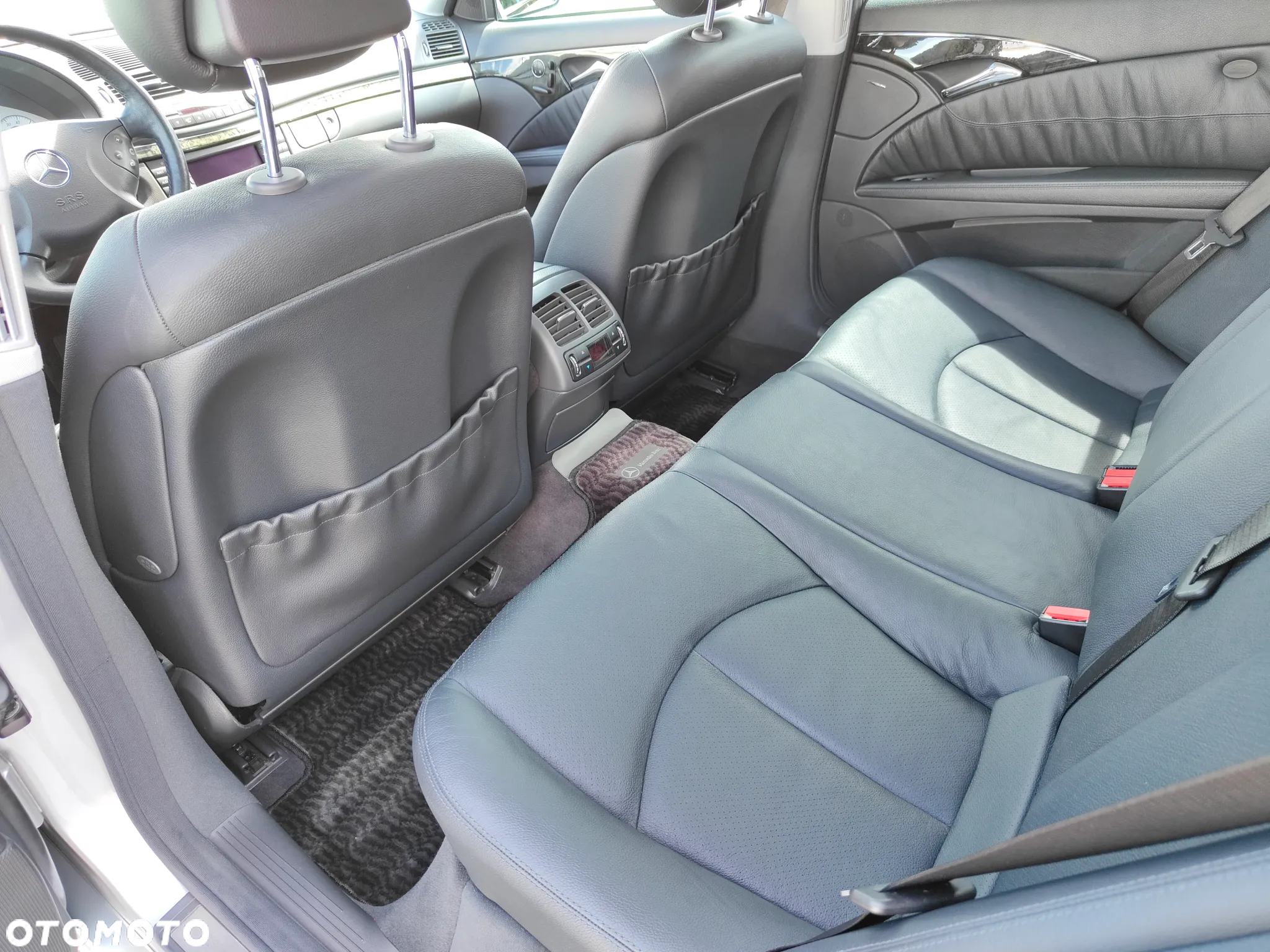 Mercedes-Benz Klasa E 320 4Matic Automatik Avantgarde - 13