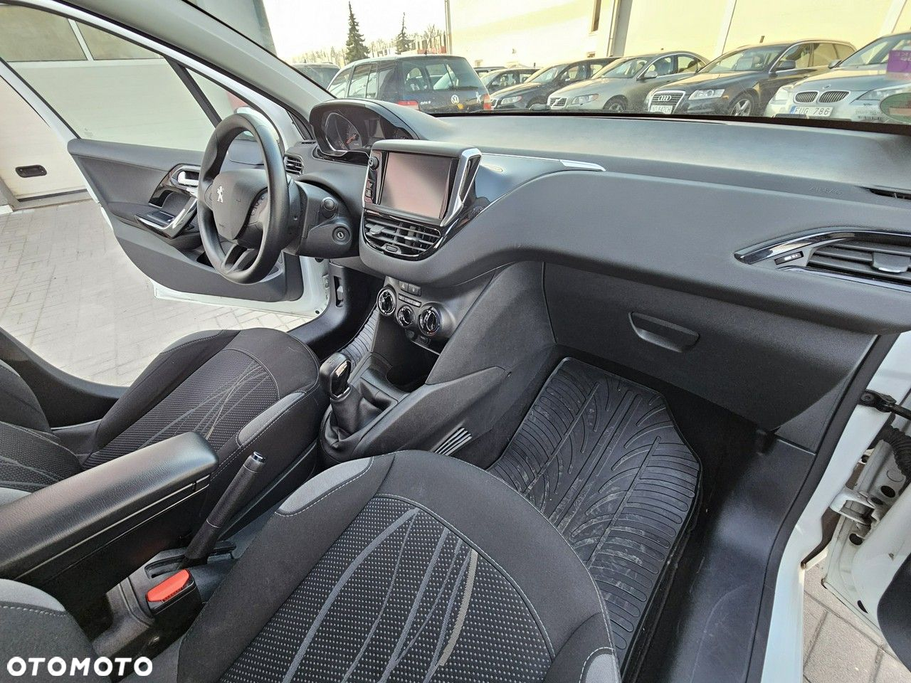 Peugeot 208 68 VTI Active - 22