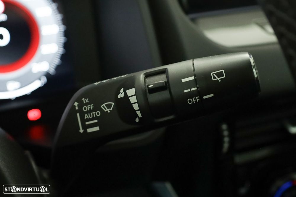 Nissan Qashqai 1.3 DIG-T N-Connecta LED Xtronic - 18