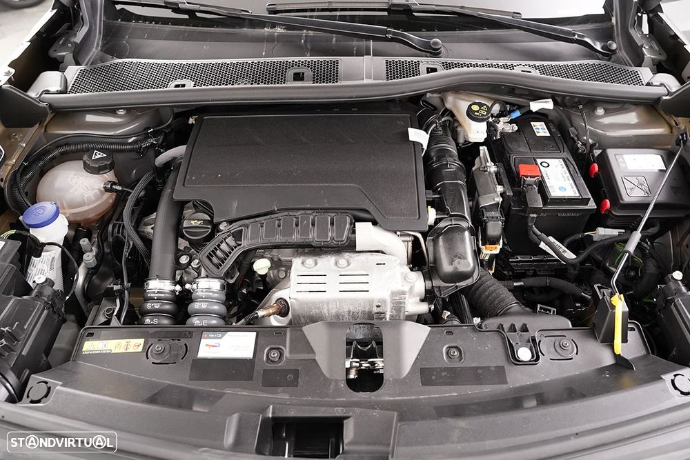 Peugeot 2008 1.2 PureTech Allure EAT8 - 25