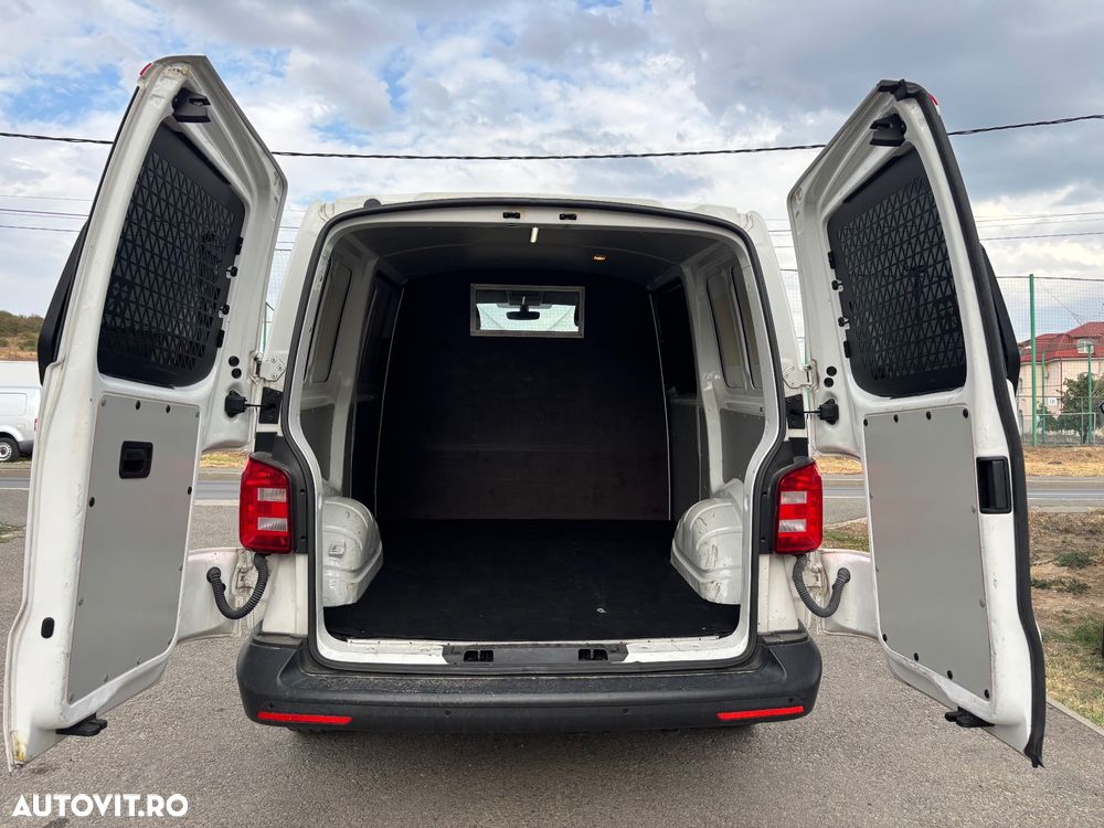 Volkswagen Transporter - 13