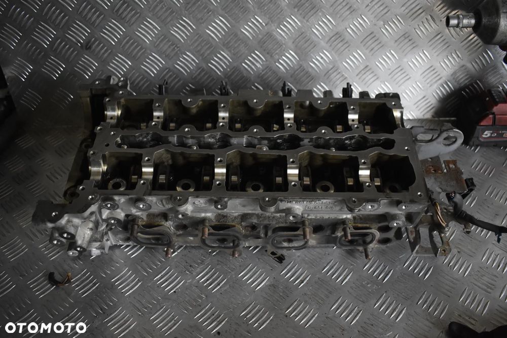 Mercedes-Benz OE R651016 głowica wałki