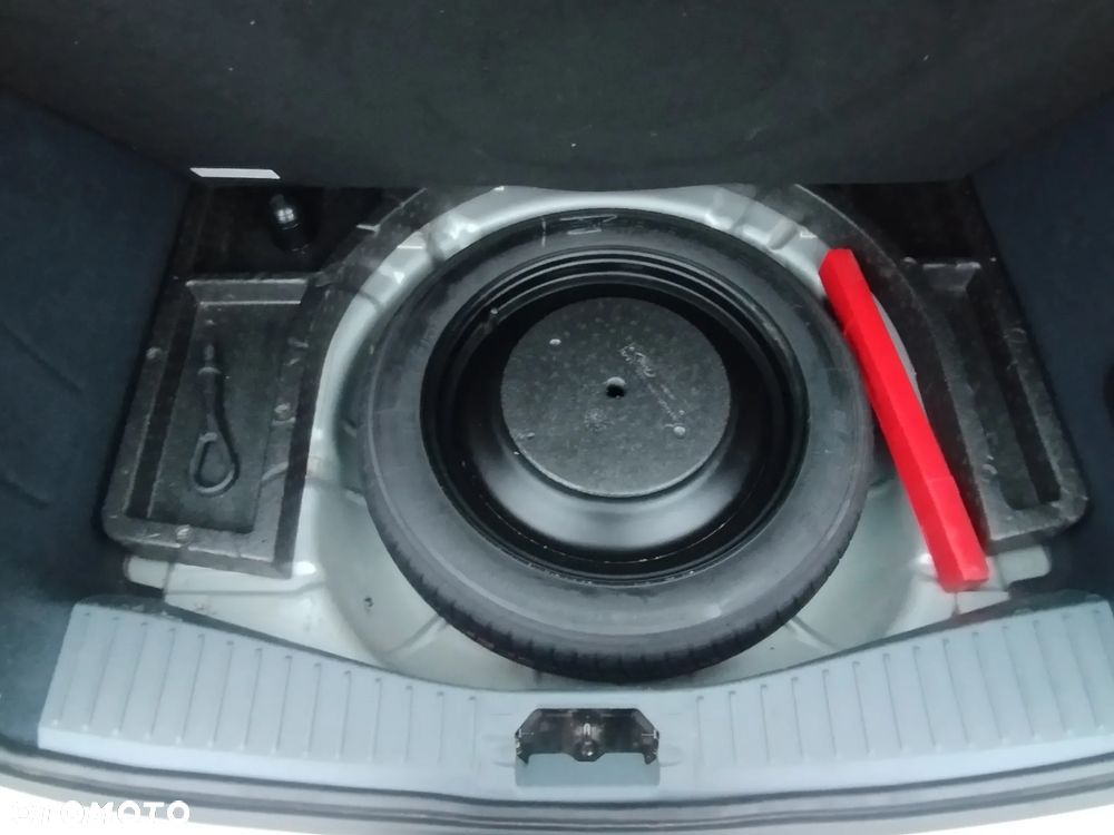 Ford C-MAX 1.6 Ti-VCT Titanium - 13