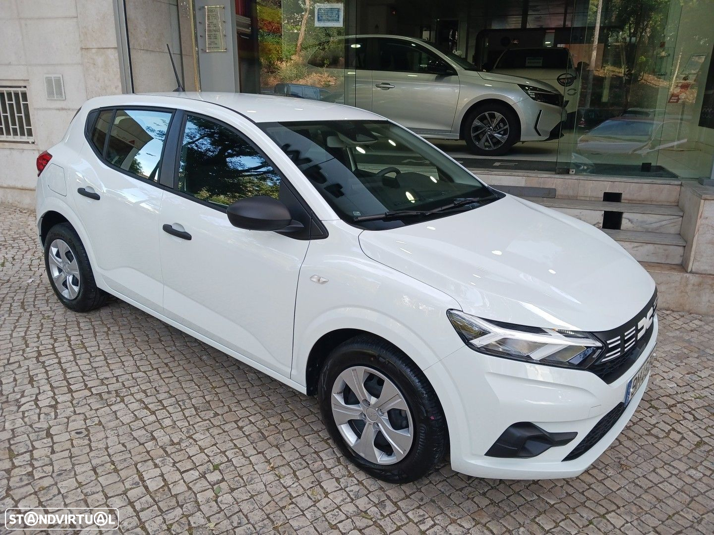 Dacia Sandero 1.0 SCe Essential - 4