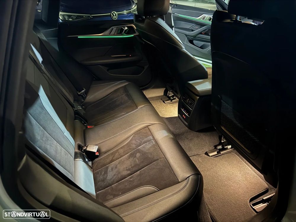 BMW i4 eDrive40 Pack Desportivo M - 40