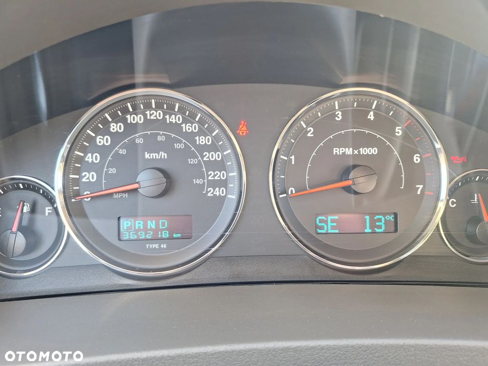 Jeep Grand Cherokee 2005 photo 4