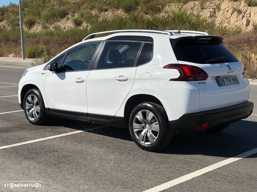 Peugeot 2008 1.2 PureTech Style - 10