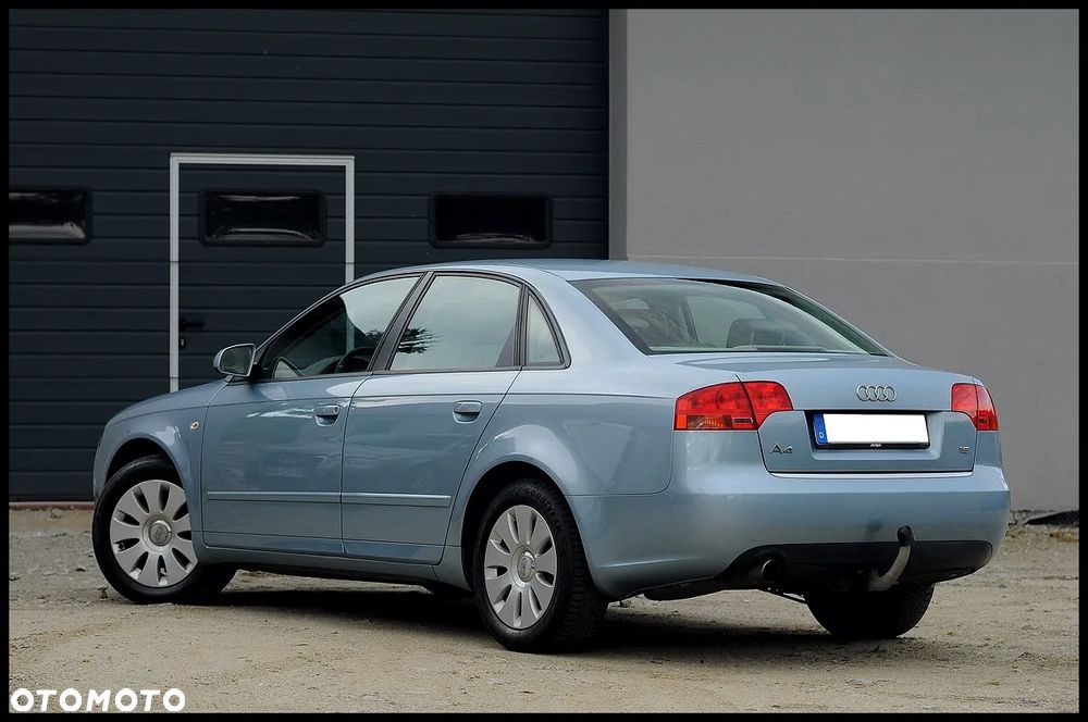 Audi A4 Limousine - 19