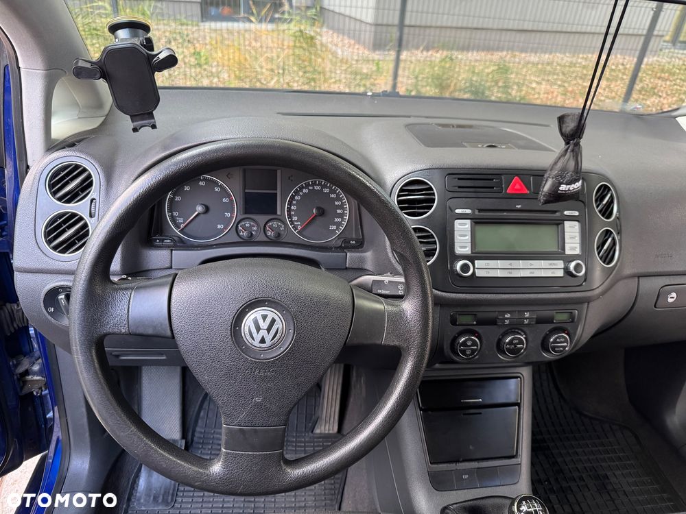 Volkswagen Golf - 16