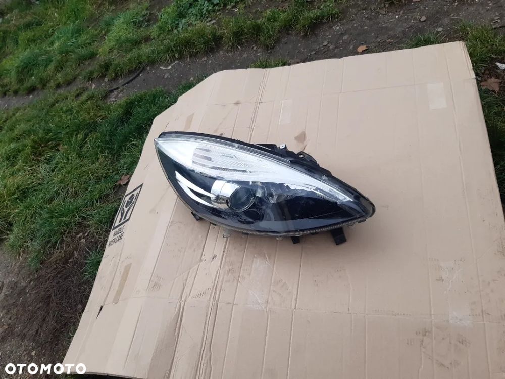 Lampa przednia prawa Renault Scénic III Lift 260106928R Zwykła Reflektor prawy Renault Scénic III Lift 2013-2016 - 2