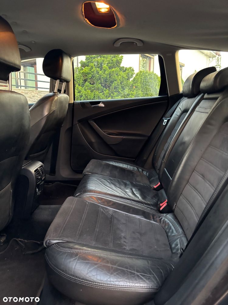 Volkswagen Passat 2.0 TDI Comfortline - 16