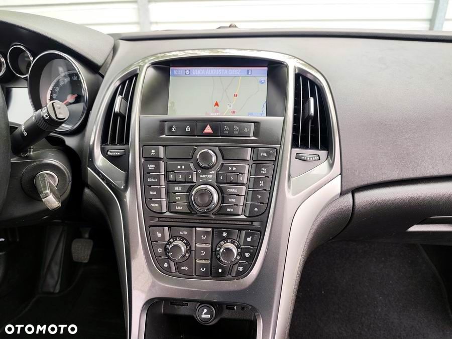 Opel Astra 1.4 Turbo Cosmo - 21