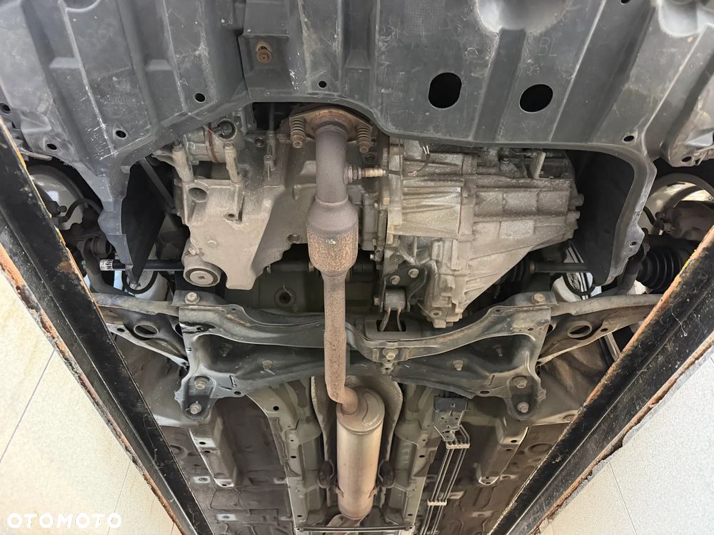 Toyota Yaris 1.33 VVT-i Style - 37