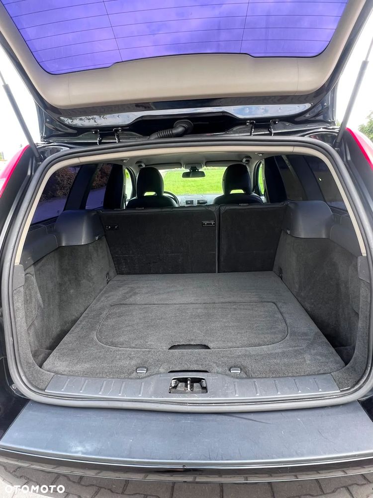 Volvo V50 2.4D5 - 10