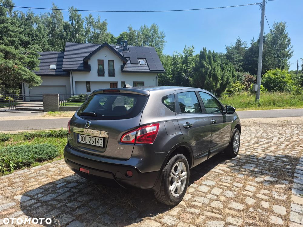 Nissan Qashqai 2.0 360 - 5