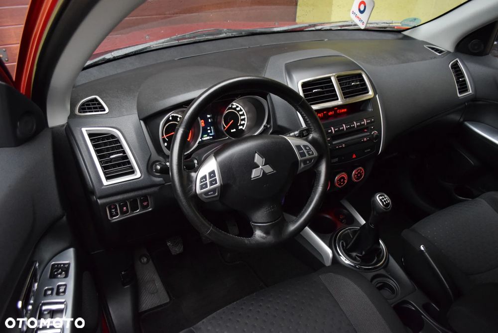 Mitsubishi ASX 1.6 Intense - 12
