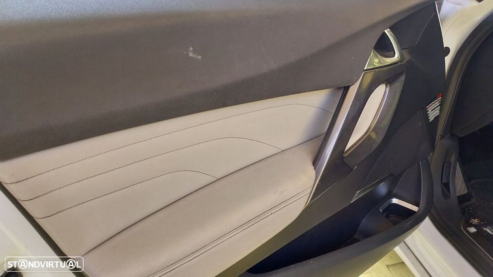 Citroën DS5 2.0 HDi Hybrid4 Sport Chic CMP6 - 4