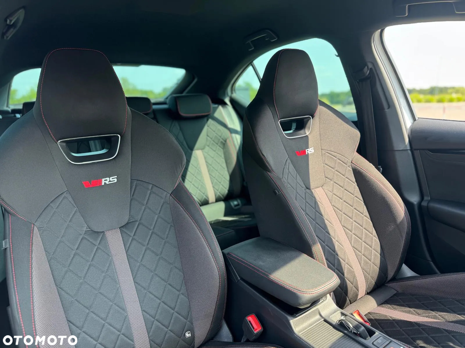 Skoda Octavia 2.0 TSI RS DSG - 10