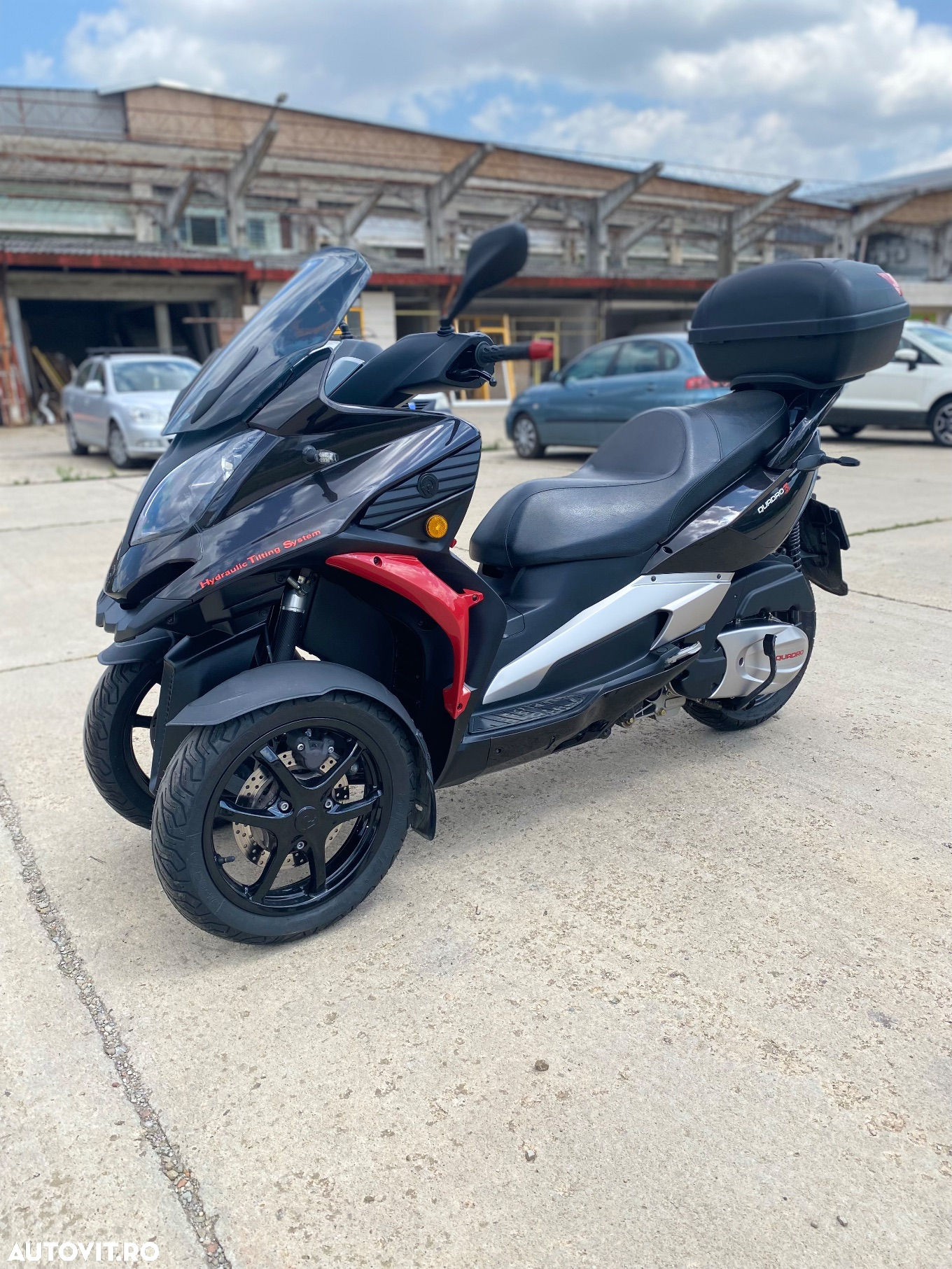 Piaggio MP3 350 Sport - 2