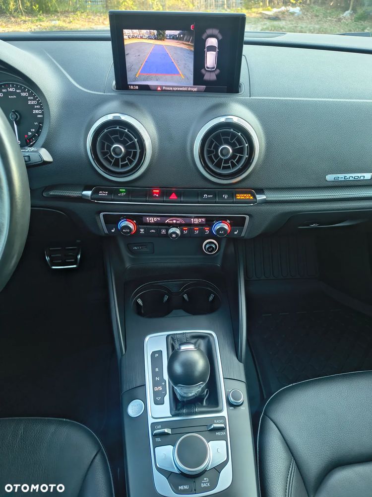 Audi A3 Sportback 1.4 TFSI e-tron design - 11