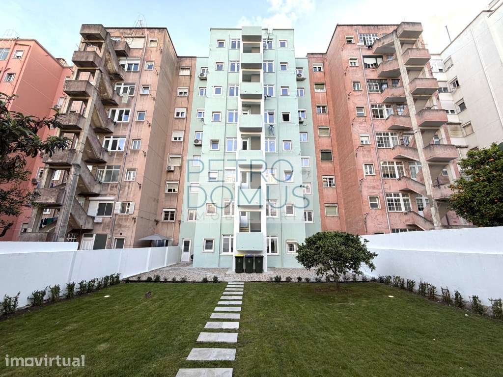 T2 TOTALMENTE REMODELADO EM CONDOMÍNIO COM PISCINA - PENHA DE FRANÇA - Grande imagem: 4/42