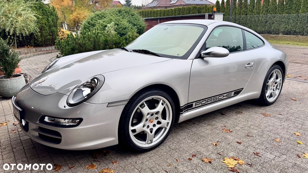 Porsche 911 Carrera - 3