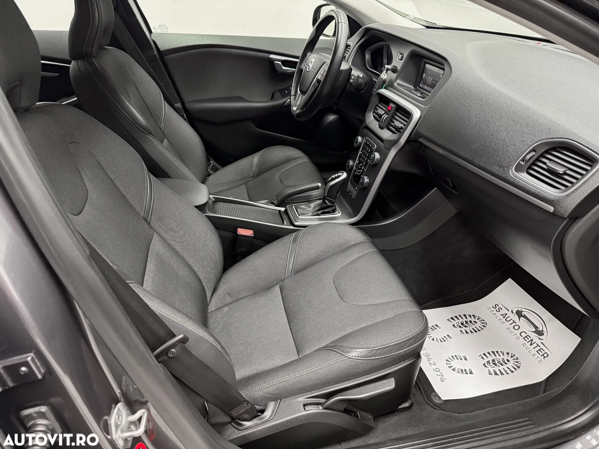 Volvo V40 Cross Country D2 Powershift Momentum - 12