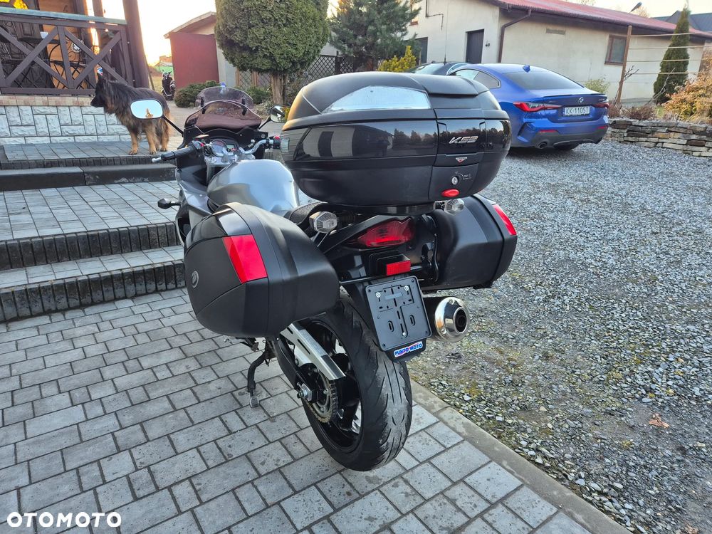 Suzuki GSX - 9