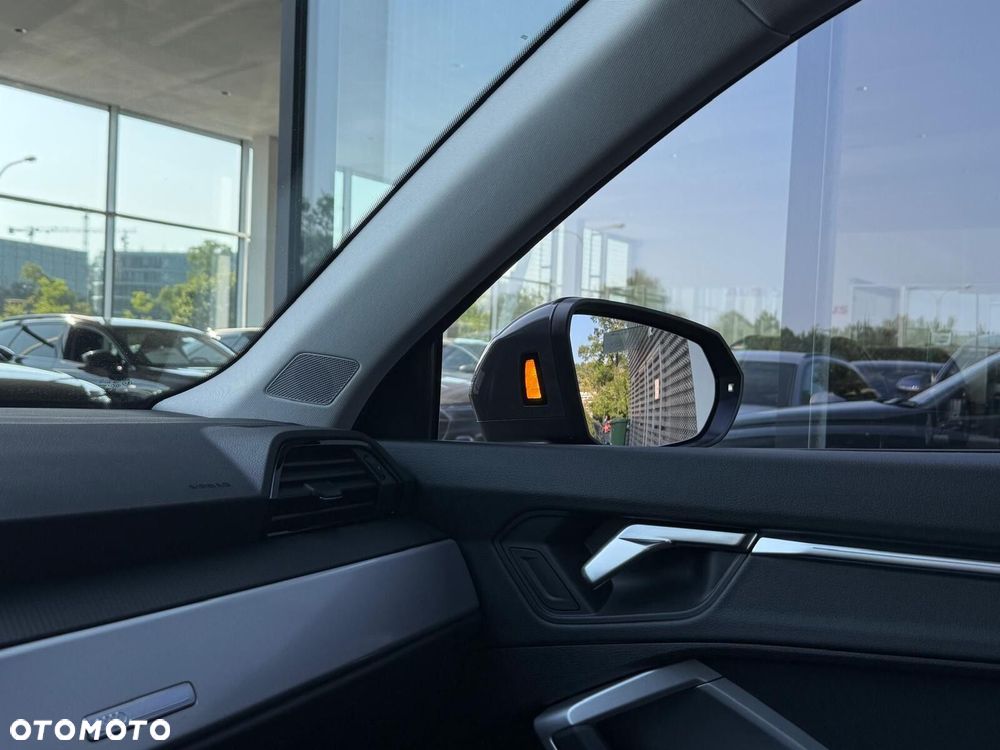 Audi Q3 35 TFSI mHEV Advanced S tronic - 32