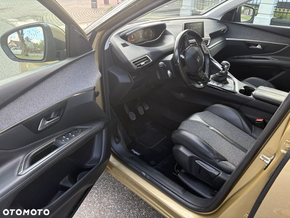 Peugeot 3008 1.6 BlueHDi Style S&S - 7
