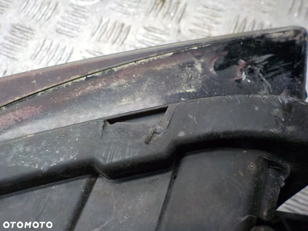 AUDI A3 8P LAMPA LEWA LUB PRAWA PRZÓD WERSJA ANGIELSKA 8P0941003 8P0941004 - 9