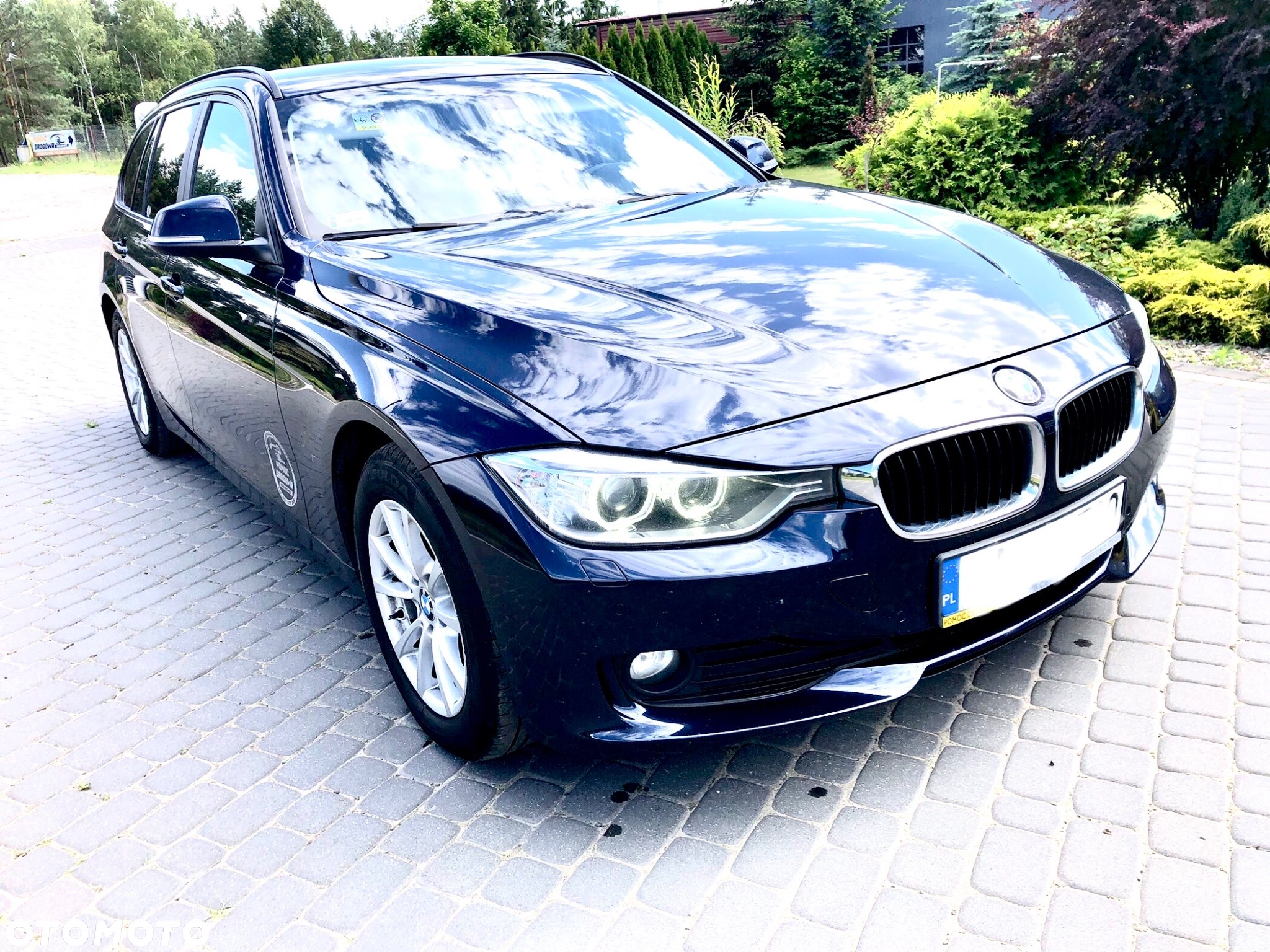 BMW Seria 3 318d Touring - 4