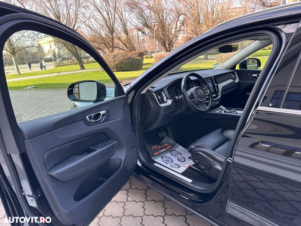 Volvo XC 60 B4 MHEV AT8 FWD Inscription - 14