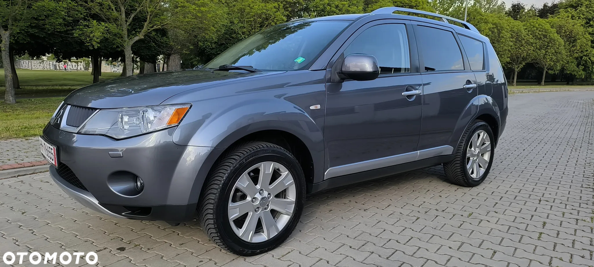 Mitsubishi Outlander 2.4 4WD CVT Intense - 2