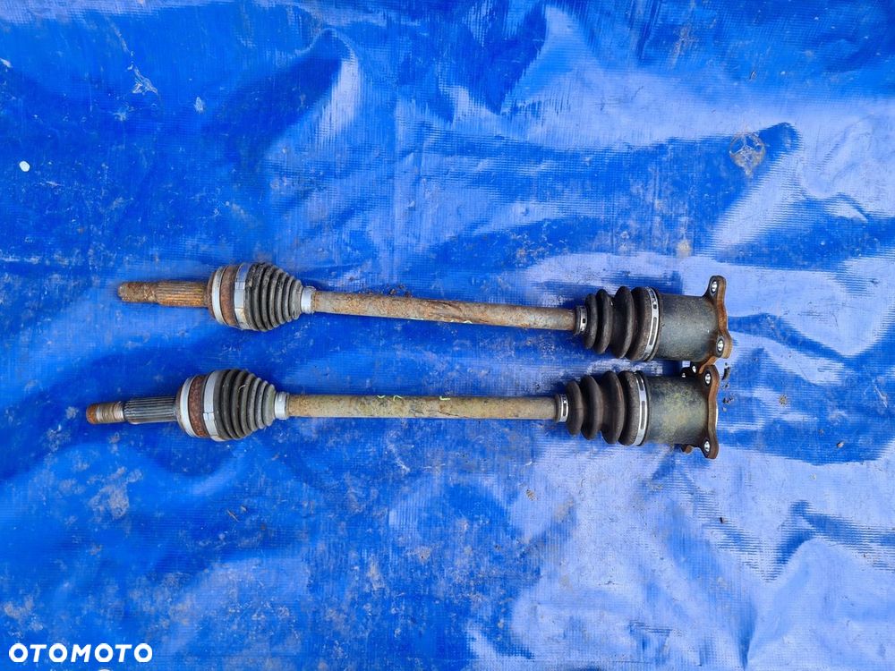 Lexus UX 19-22 półoś prawa lewa tył tylna